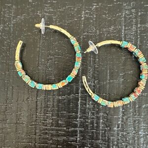 Kendra Scott Ember Hoops in Gold and Bronze Veined Turquoise Red Oyster